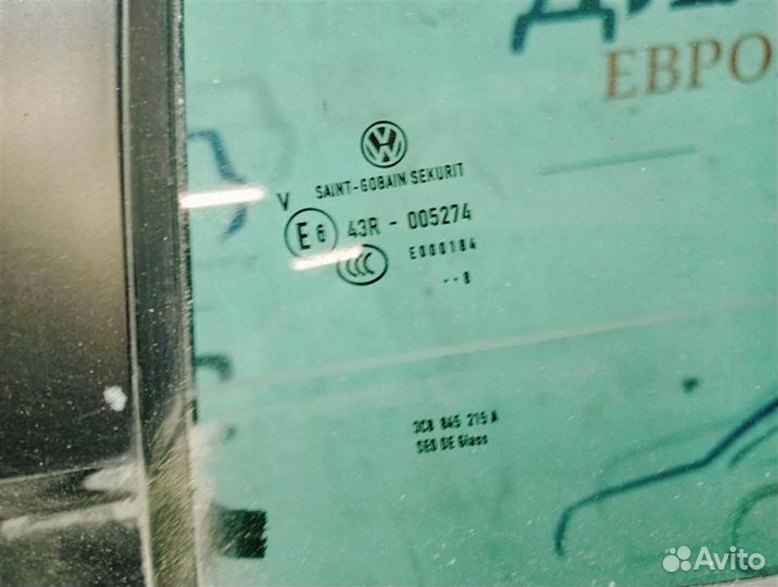 Стекло двери задней левой (форточка) VW Passat CC