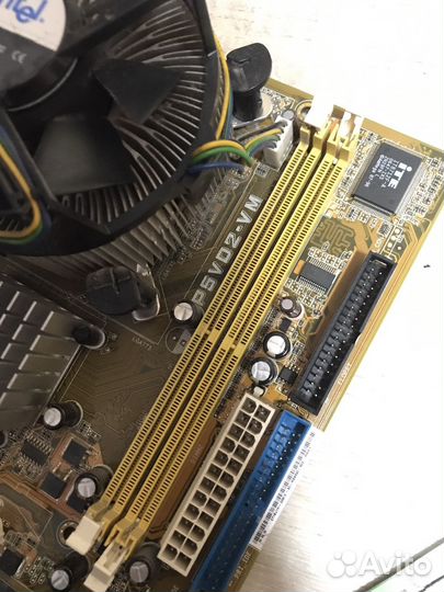 Материнская плата с процессором