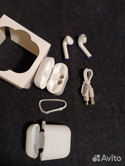 Беспроводные наушники новые