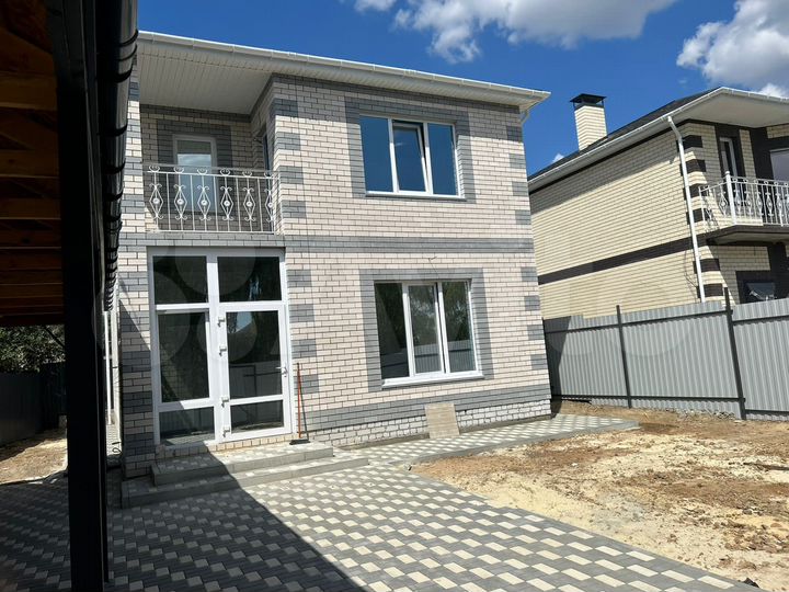 Коттедж 151 м² на участке 3,5 сот.