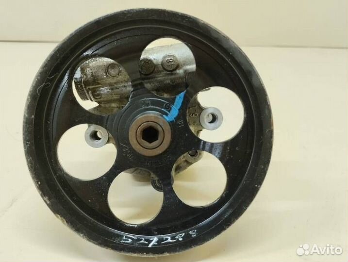 Насос гидроусилителя Nissan Terrano