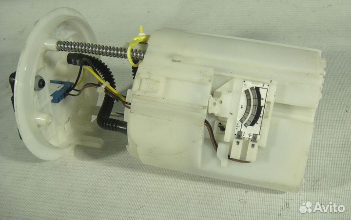 Топливный насос Renault Флюенс 1.6i H4M