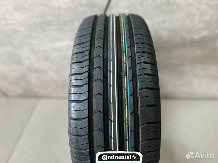 Continental ContiPremiumContact 5 215/55 R17 94V