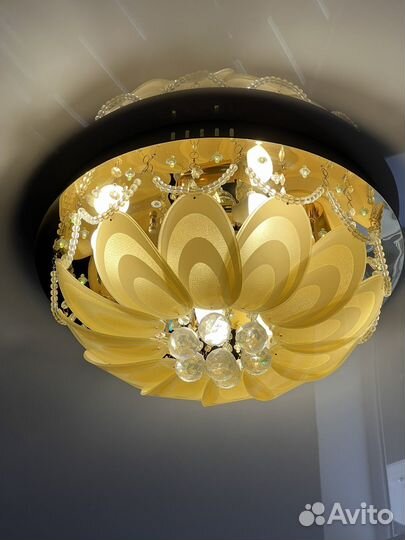 Люстра потолочная бу