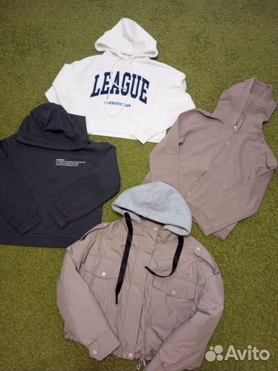 Толстовки и ветровки