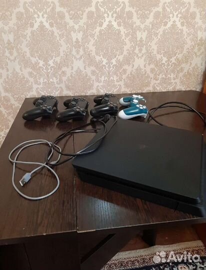 Sony playstation 4 PS4 slim 1tb 4 геймпада