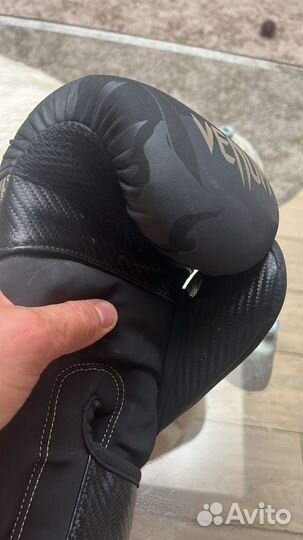 Боксерские перчатки venum 14oz