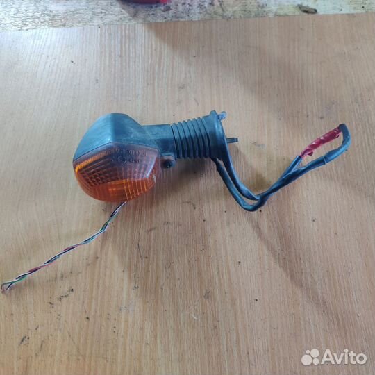 Поворотник Suzuki gsx r srad 750