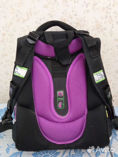 Рюкзак школьный Hummingbird