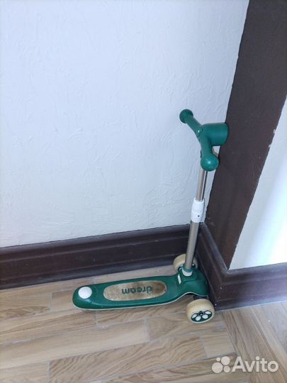 Самокат детский трехколесный бу