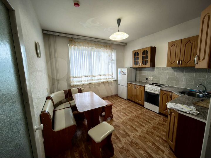 1-к. квартира, 38 м², 1/10 эт.