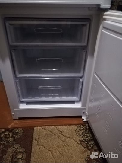 Холодильник Индезит bi160 160 см.2хкамерный
