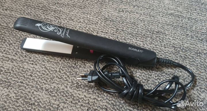 Выпрямитель-утюжок (щипцы, плойка) для волос