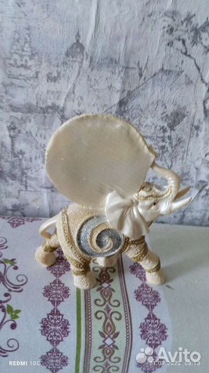 Статуэтка слон