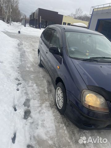 Nissan Tino 1.8 AT, 2000, 240 704 км