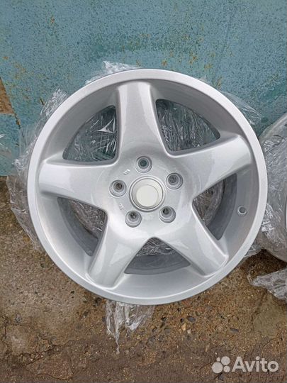 Литьё Bridgestone NR595 R16 как новые 114,3