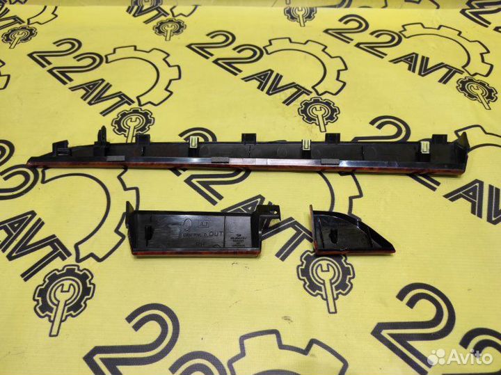 Накладка на торпедо декоративная Subaru Outback