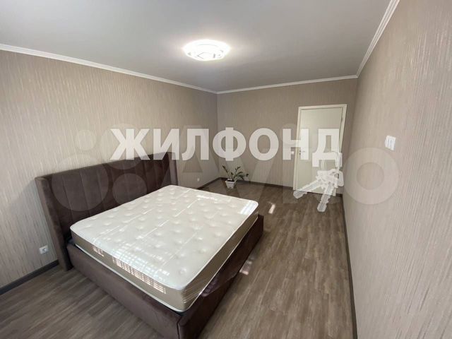 2-к. квартира, 81,2 м², 8/9 эт.