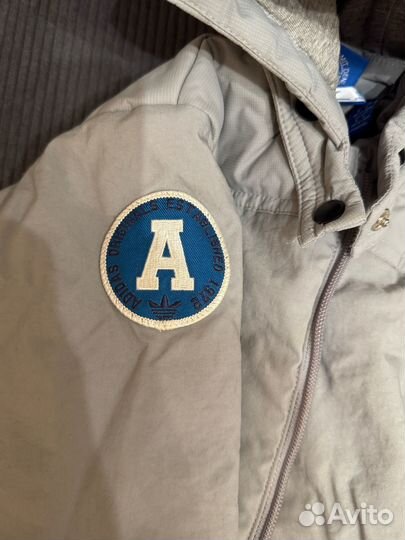 Продам куртку Adidas 86р