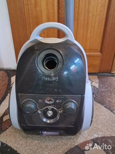 Пылесос philips