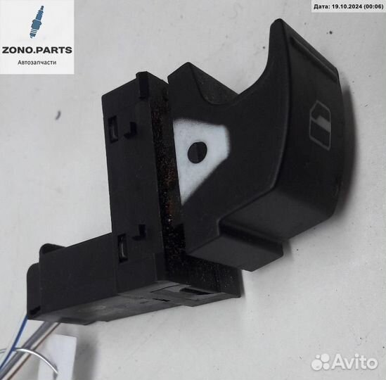 Кнопка стеклоподъемника заднего левого 7L6959855B на Volkswagen Tiguan