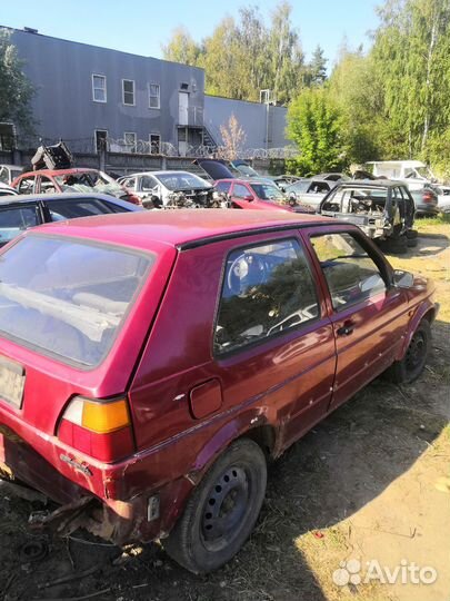 Volkswagen Golf II 1991 г.в. (разбор)