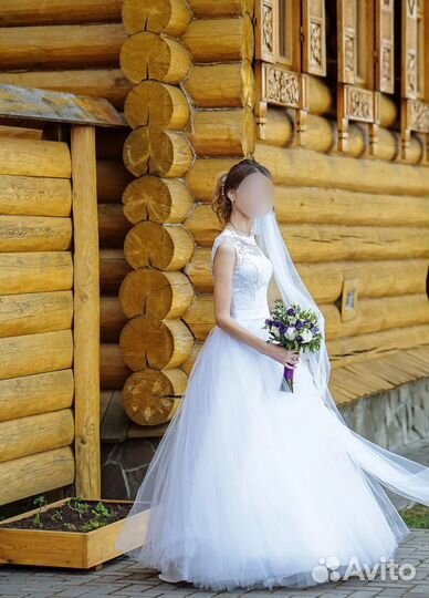Свадебное платье