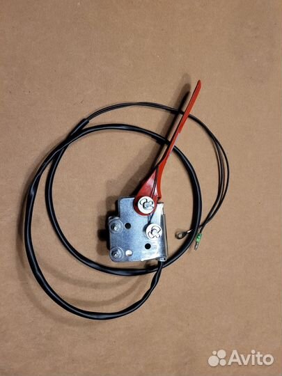 Рычаг выключения двигателя мотоблока