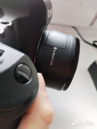 Фотоаппарат canon 5D mark ii