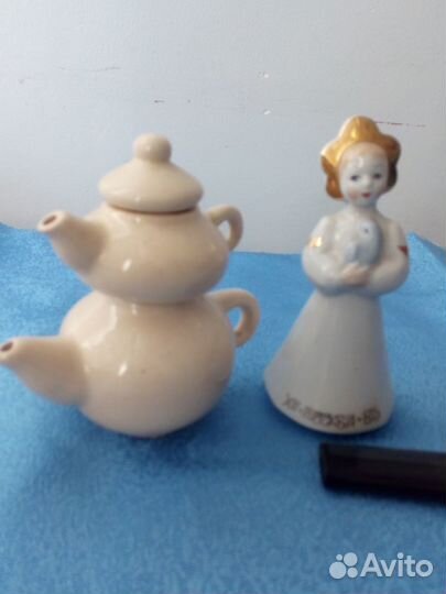 Девушка в кокошнике с голубем и другое из СССР