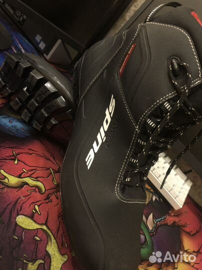 Лыжные ботинки