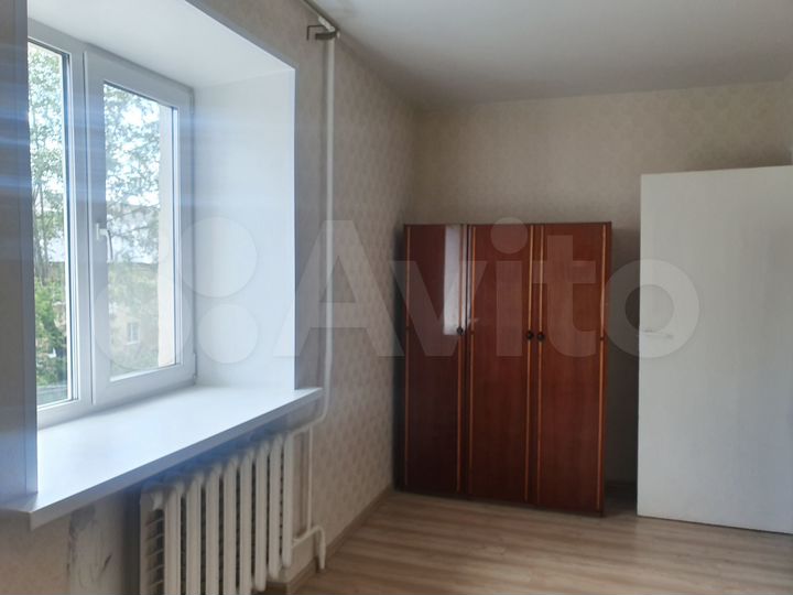 3-к. квартира, 50 м², 3/5 эт.