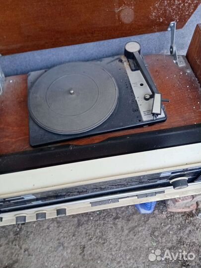 Радиола Контата 204