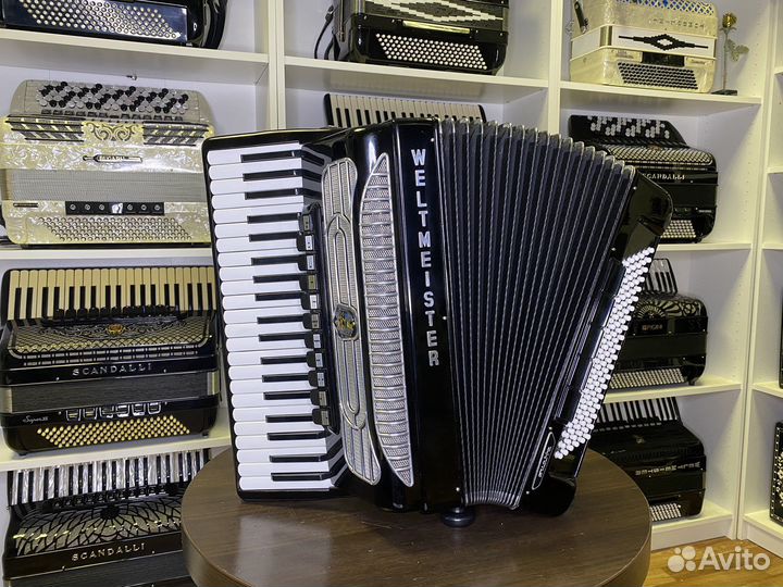 Аккордеон Weltmeister Supita новый