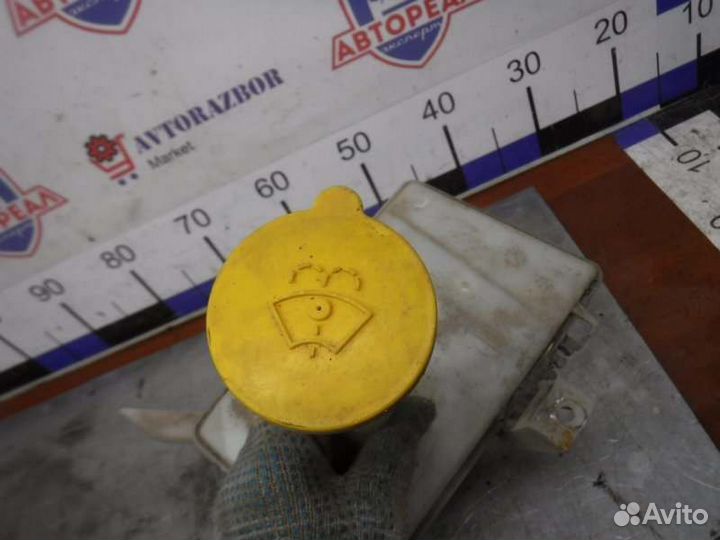 Бачок омывателя Nissan Ad QG15 2000