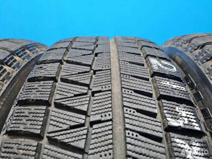 Bridgestone Blizzak Revo GZ 215/60 R17 96Q