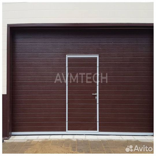 Секционные ворота