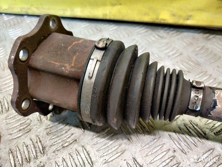 Привод передний Audi S4 B8 8K2 caka ccba 3.0 2010