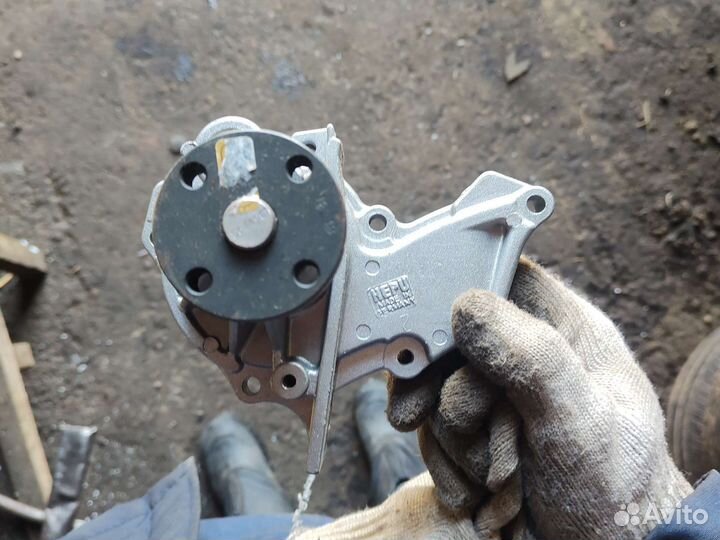 Помпа hepu P235 для Ford Focus II,Fiesta 1.4-1.6