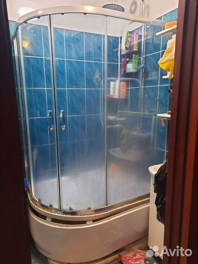 Душевая кабина, ванна