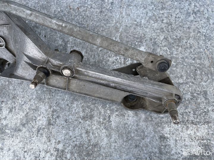 Трапеция стеклоочистителей для Merсedes W220