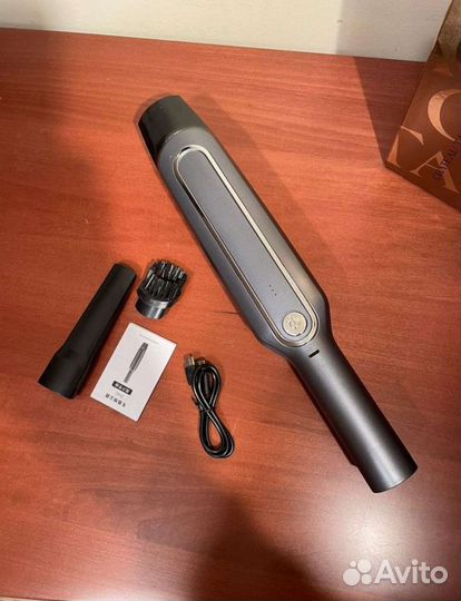 Беспроводной автомобильный пылесос