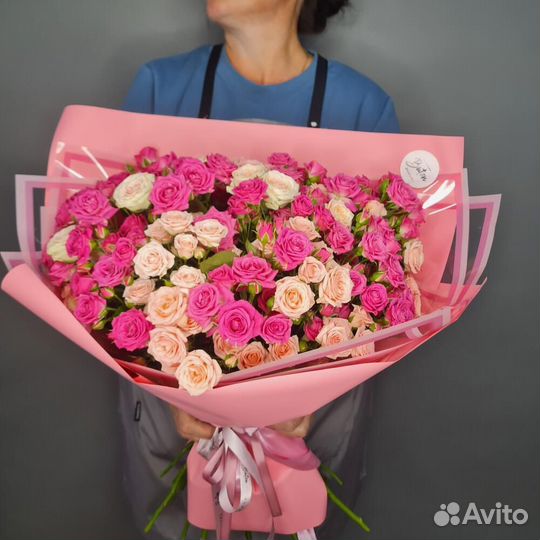 Букеты из кустовых роз