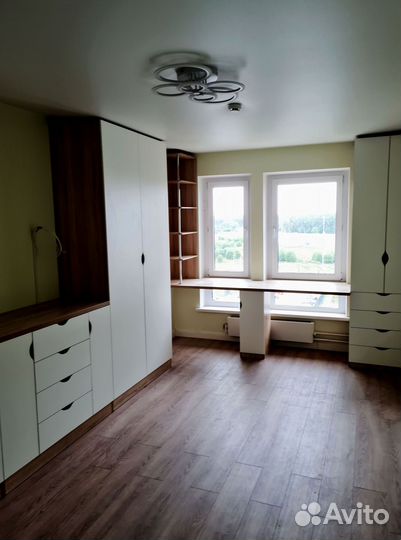 Рабочая зона, компьютерный стол