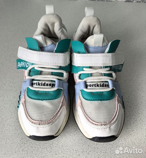 Кроссовки для девочки