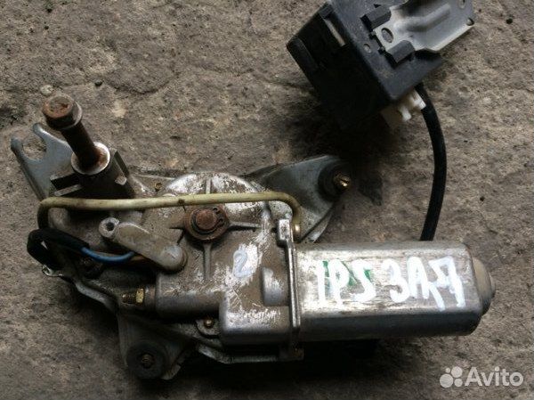 Моторчик стеклоочистителя задний Toyota Ipsum