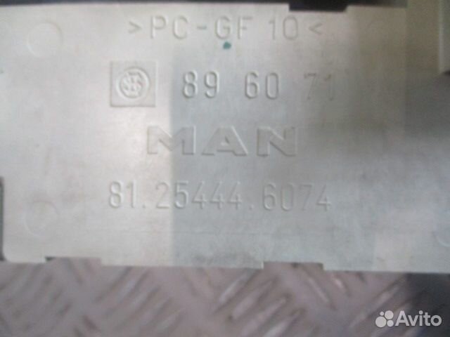 Блок предохранителей MAN 81254446074