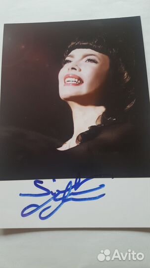 Автограф Мирей Матье