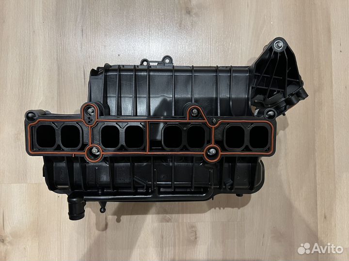 Коллектор впускной на Ford Focus 3 1,5 Ecoboost