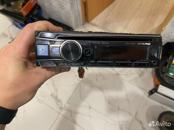 Продам процесорную магнитолу Alpine 185bt
